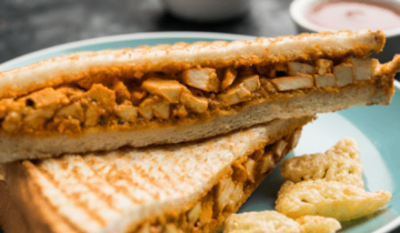 Peri Peri Paneer Sandwich